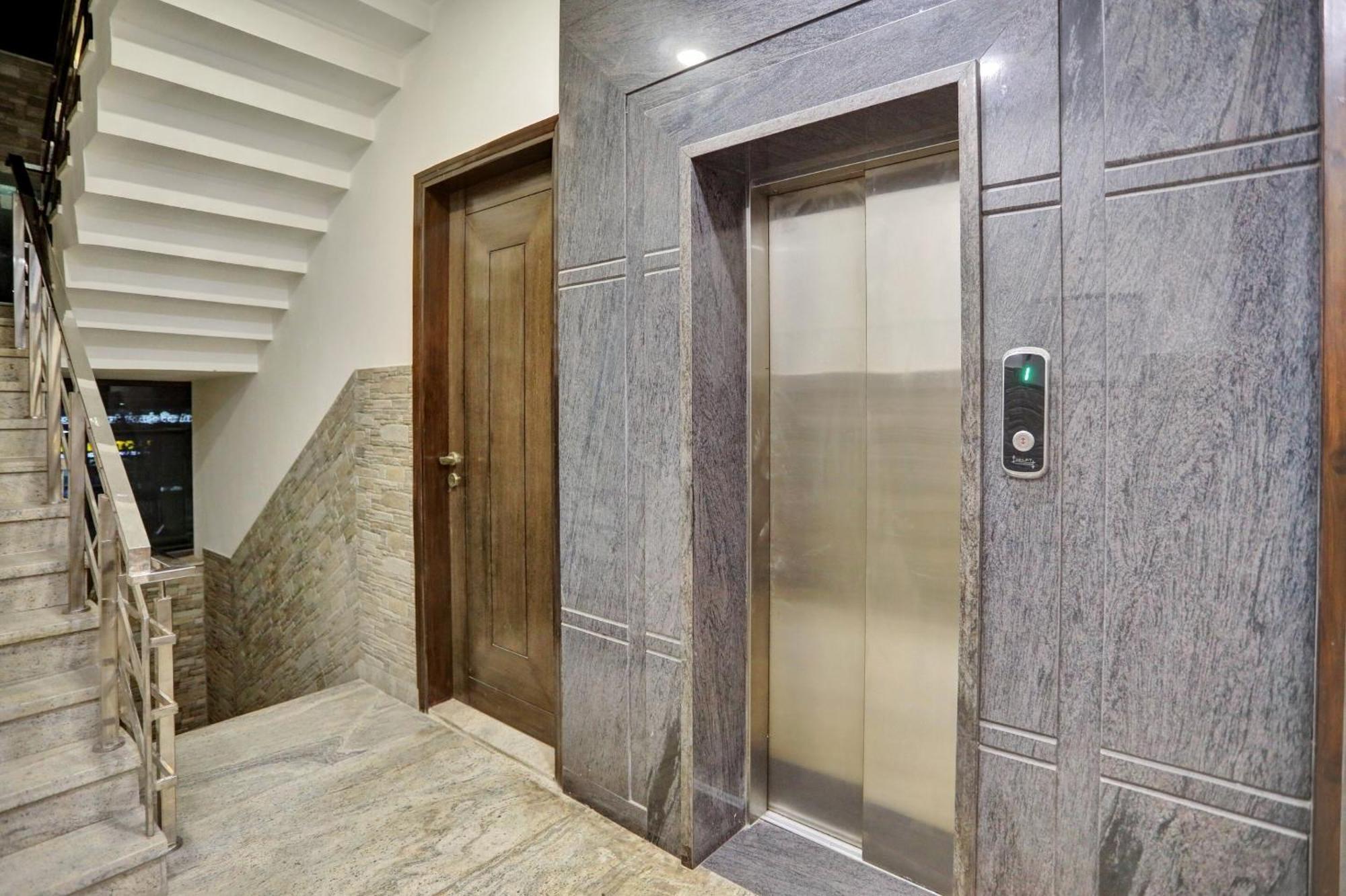 Hotel Townhouse Xanthe Noida Zewnętrze zdjęcie